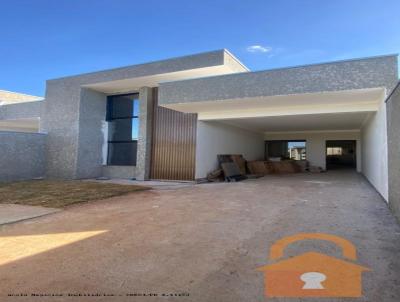 Casa para Venda, em Campo Mouro, bairro Jardim Novo Centro, 3 dormitrios, 2 banheiros, 1 sute, 2 vagas