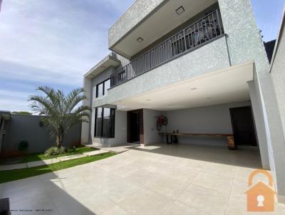 Sobrado para Venda, em Campo Mouro, bairro Residencial Parque do Lago, 3 dormitrios, 2 banheiros, 1 sute, 4 vagas